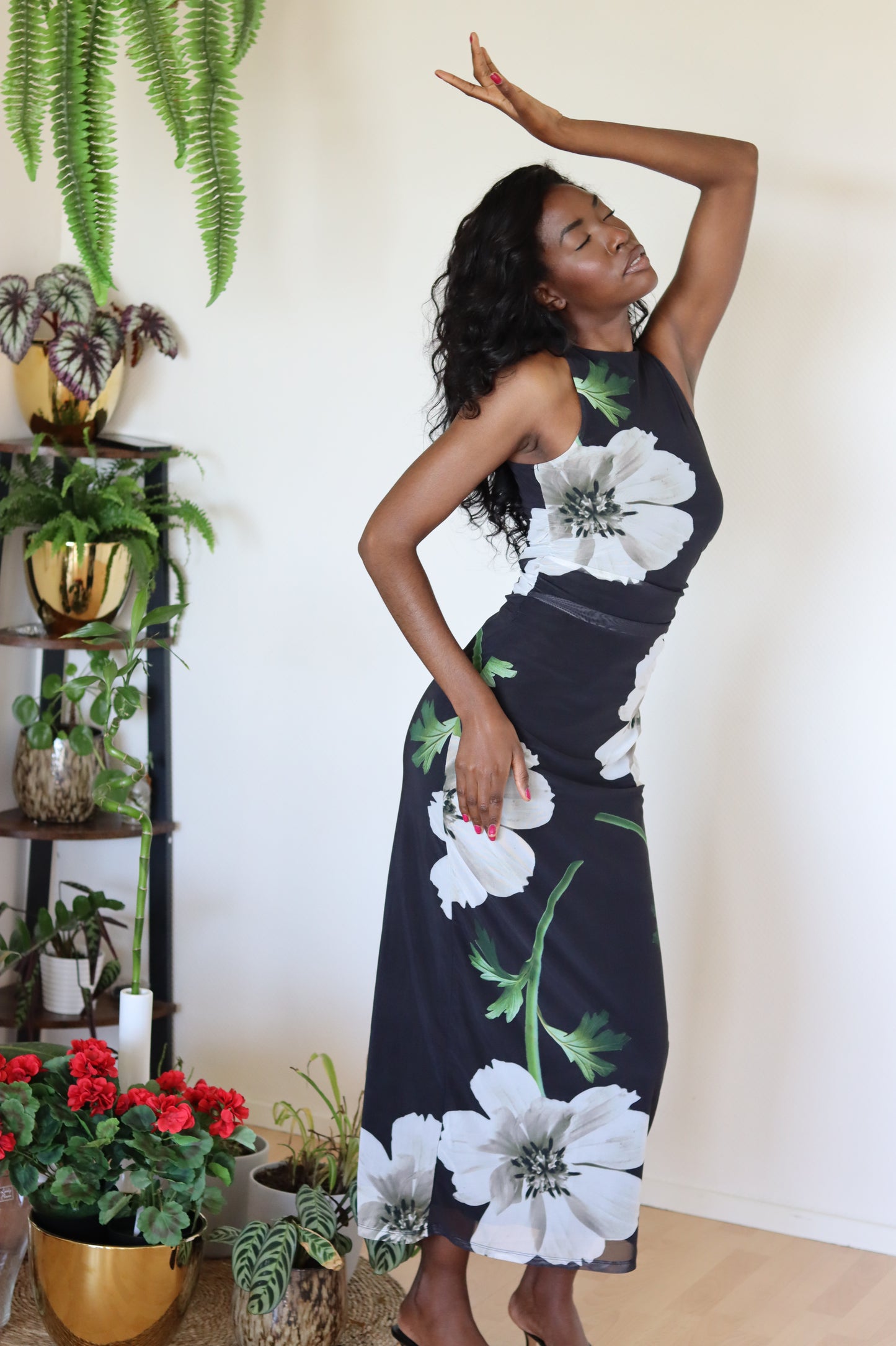 🌸 Feminine Floral Print Summer Dress – Elegant and Comfortable