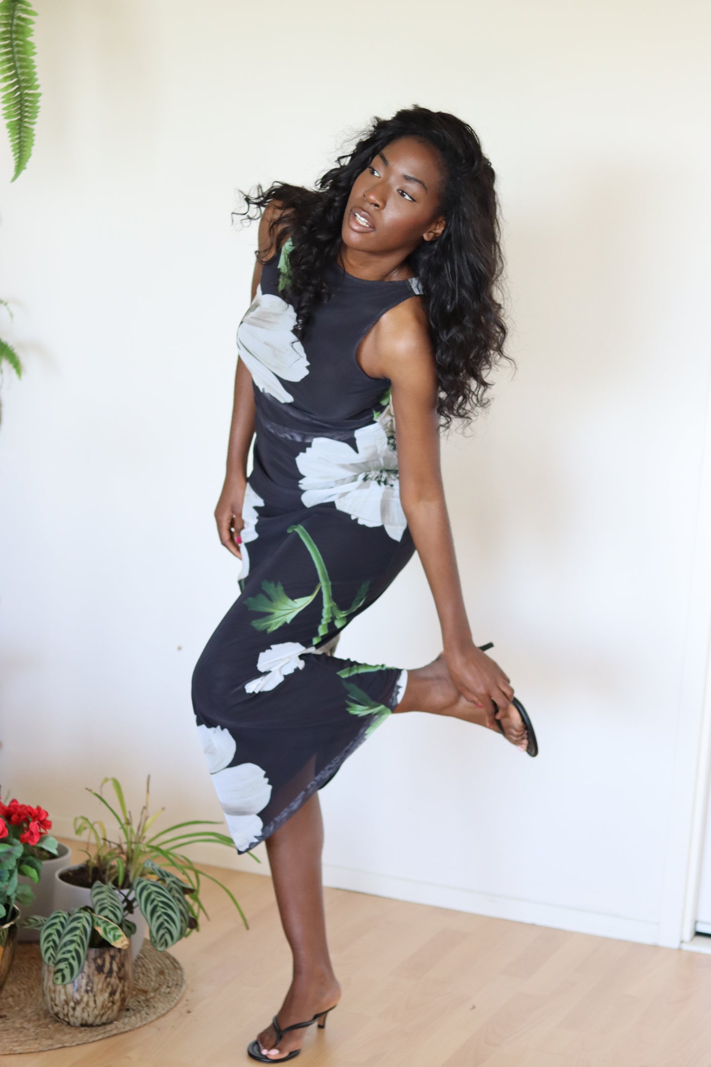 🌸 Feminine Floral Print Summer Dress – Elegant and Comfortable